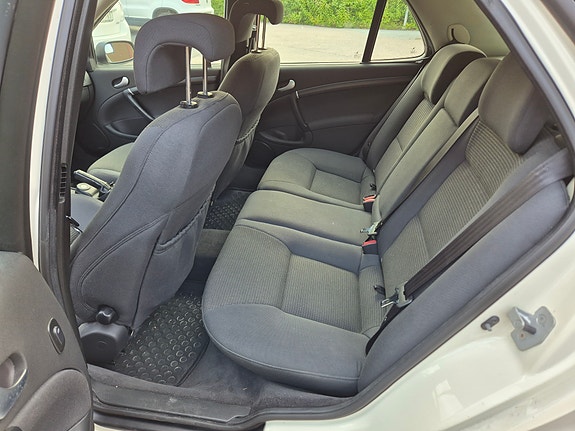 Saab 9-5 5 of 6