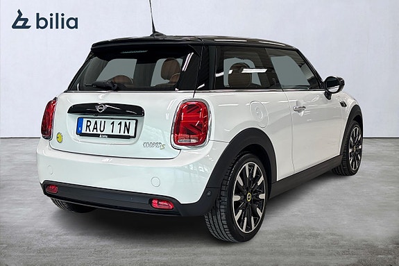 MINI Cooper SE 18 of 19