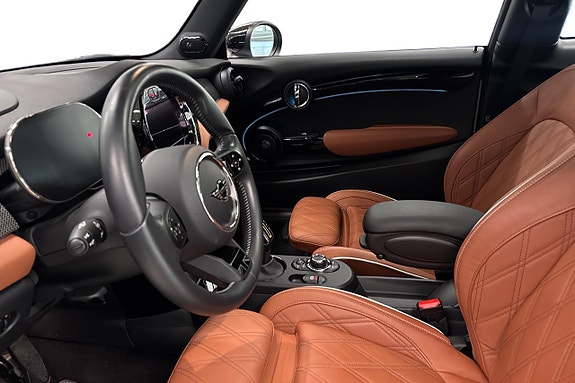 MINI Cooper SE 12 of 19
