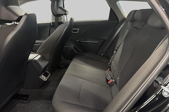 Kia K4 9 of 20