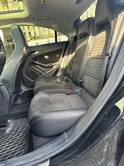 Mercedes-Benz CLA200 d 10 of 14