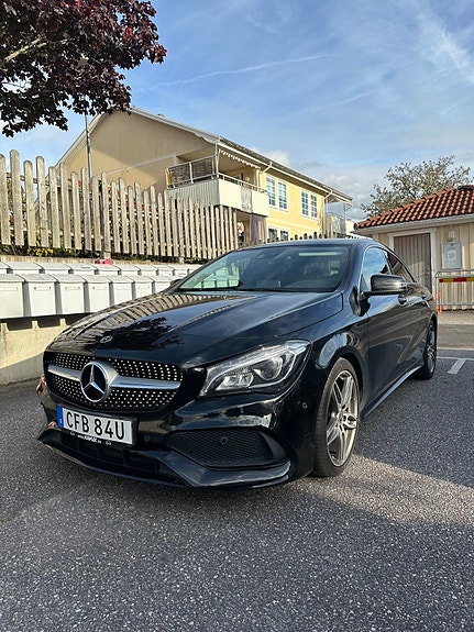 Mercedes-Benz CLA200 d 2 of 14