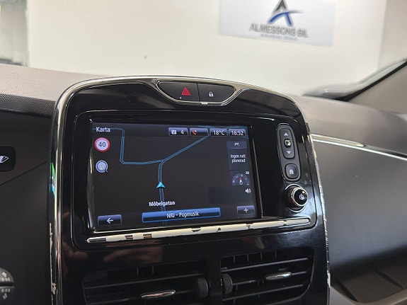 Renault Zoe 14 of 21