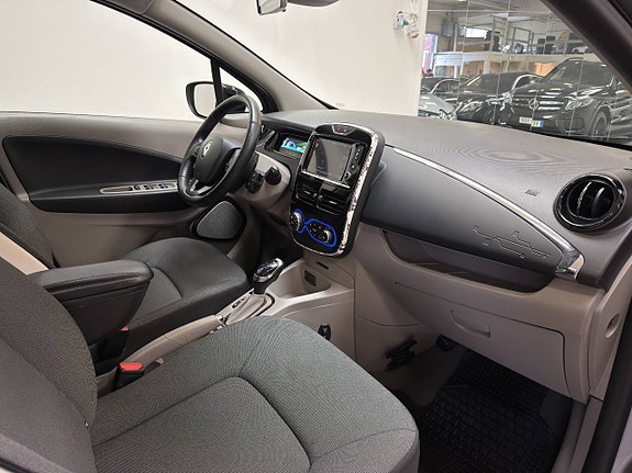 Renault Zoe 11 of 21