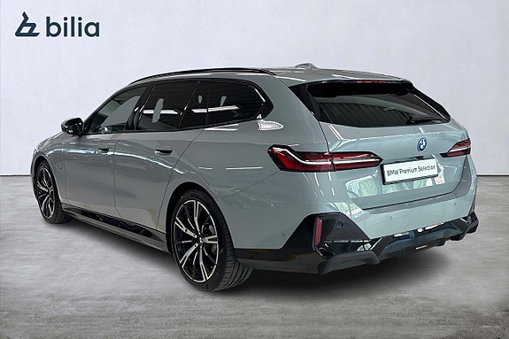 BMW 530e 2 of 19