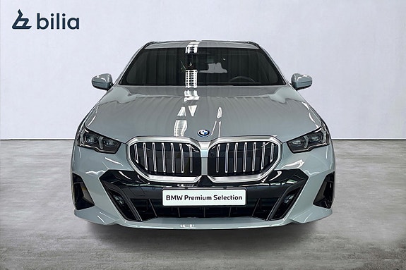 BMW 530e 5 of 19