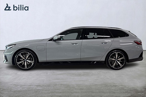 BMW 530e 3 of 19