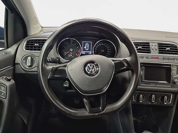 Volkswagen Polo 12 of 15