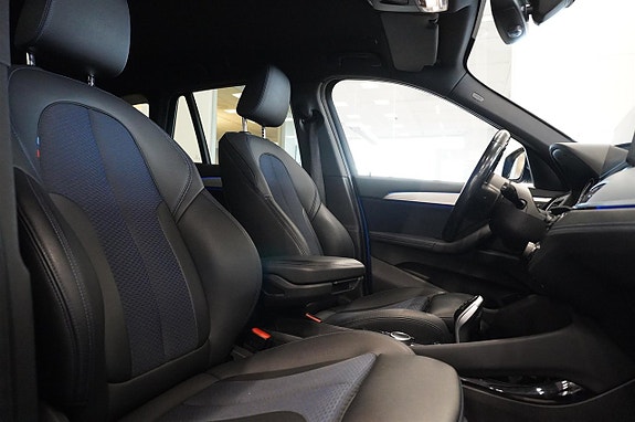 BMW X1 4 of 16