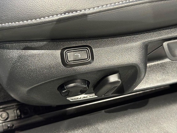 Volkswagen Passat 15 of 24
