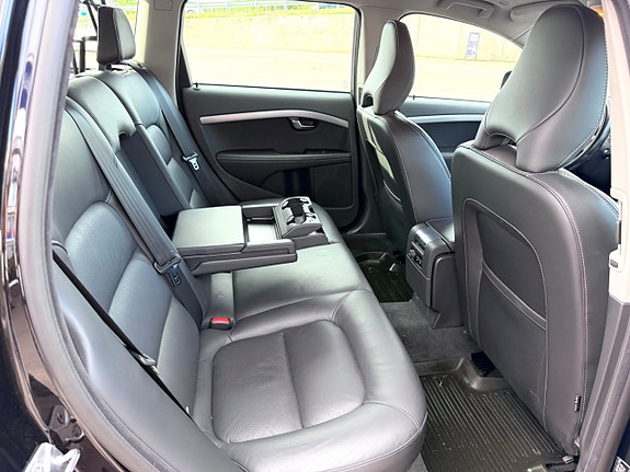 Volvo XC70 5 of 30