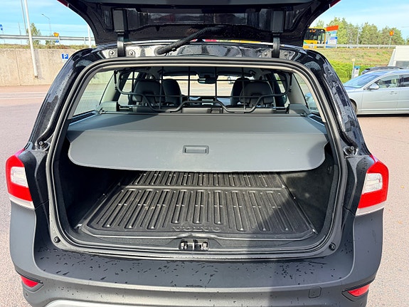 Volvo XC70 22 of 30