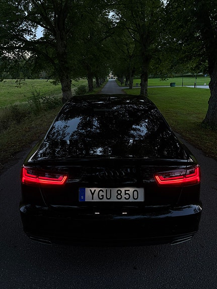 Audi A6 2 of 9