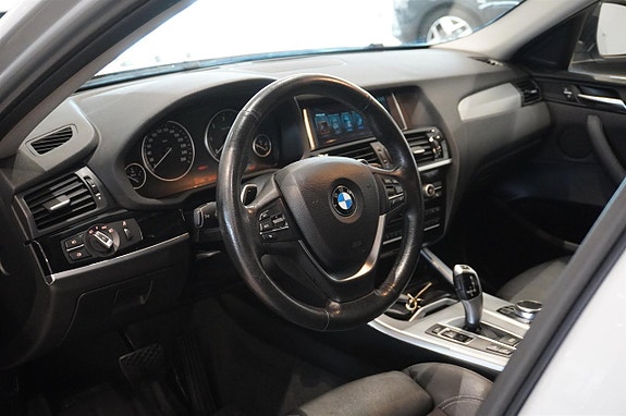 BMW X4 2 of 12