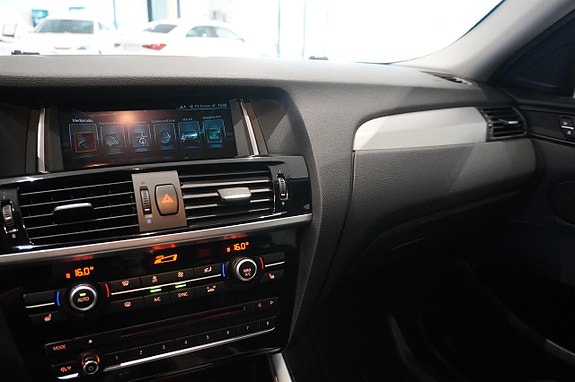 BMW X4 7 of 12