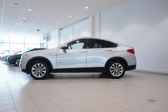 BMW X4 3 of 12