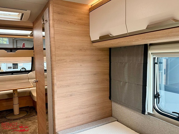 Knaus SÜDWIND BLACK SELECTION 540 UE 12 of 21