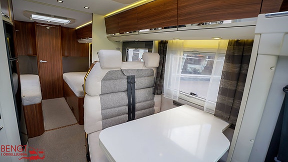 Adria Coral 670 SLT Supreme | Låga långbäddar | ALDE 7 of 21