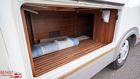 Adria Coral 670 SLT Supreme | Låga långbäddar | ALDE 3 of 21