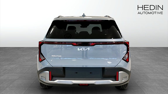 Kia Seltos 7 of 11