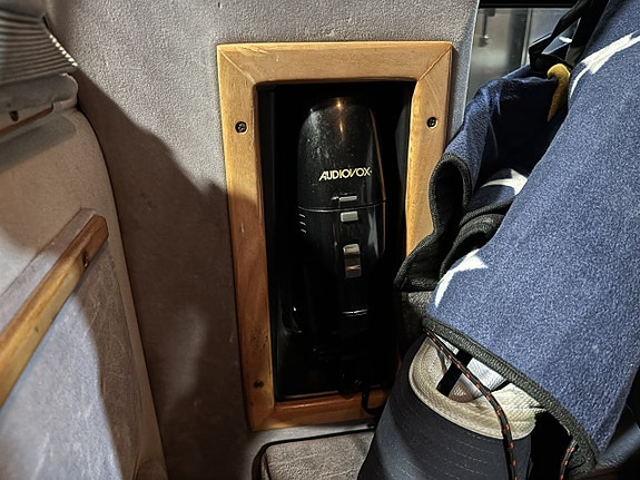 Chevrolet Express 13 of 22