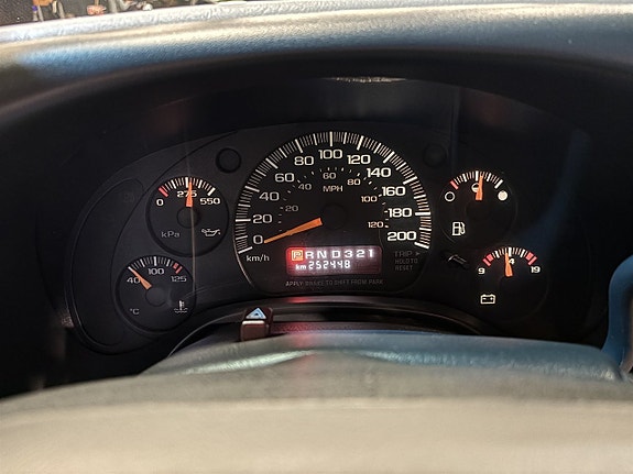 Chevrolet Express 18 of 22