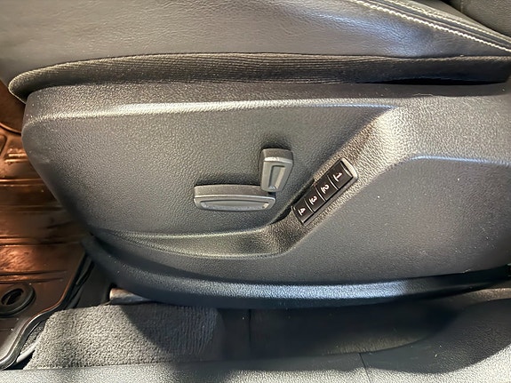 Ford S-MAX 13 of 16