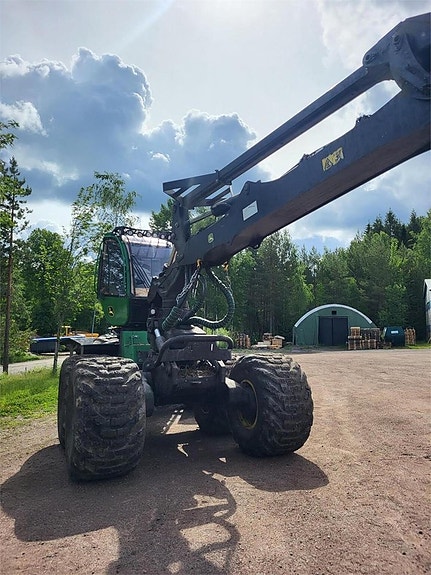 John Deere 1470G 2 of 4