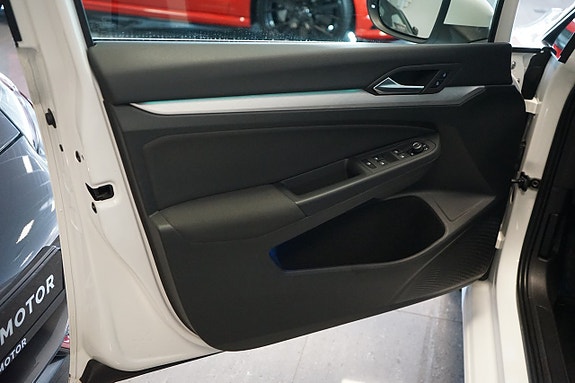 Volkswagen Golf I 4 of 27