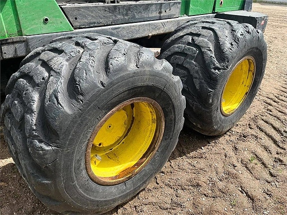John Deere 1510E 14 of 16