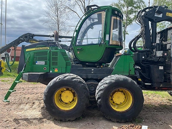 John Deere 1510E 3 of 16