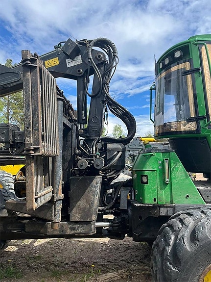 John Deere 1510E 8 of 16