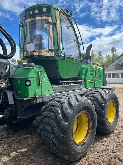 John Deere 1510E 10 of 16