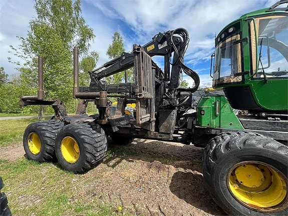 John Deere 1510E 9 of 16