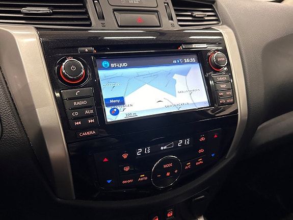 Nissan Navara 16 of 28