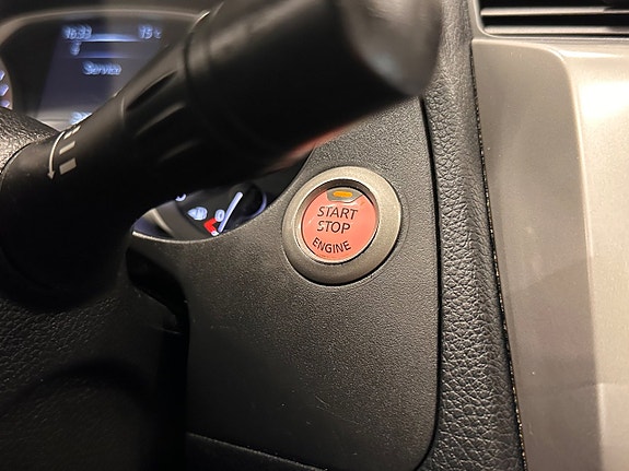 Nissan Navara 9 of 28