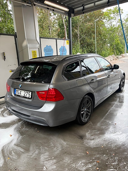 BMW 320d 3 of 7