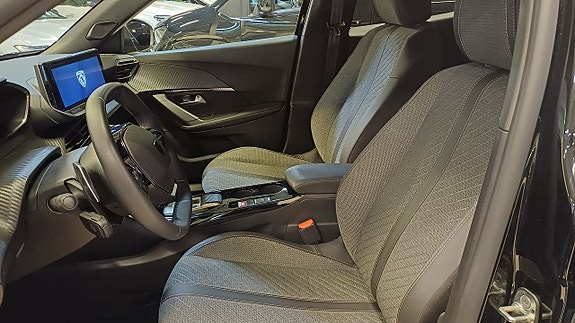 Peugeot 2008 5 of 12