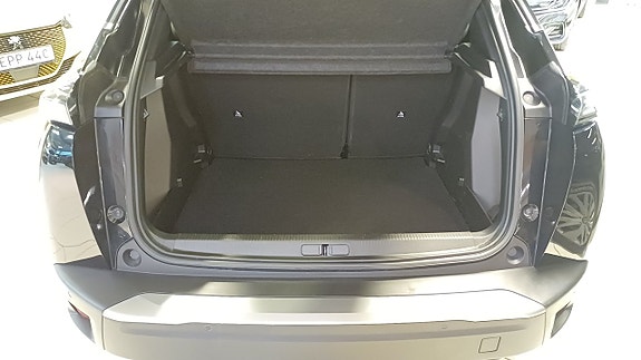 Peugeot 2008 7 of 12