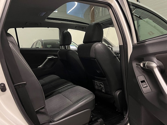 Toyota Verso 11 of 17