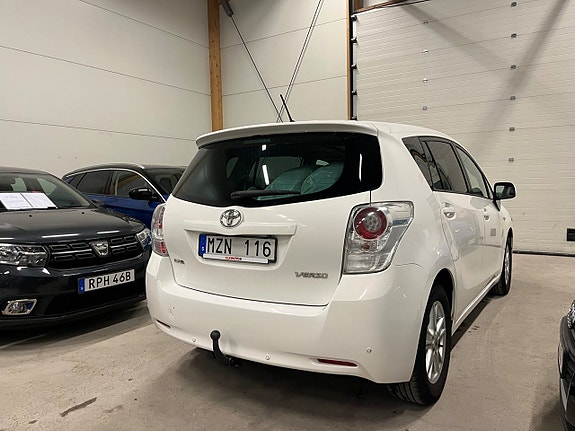 Toyota Verso 3 of 17