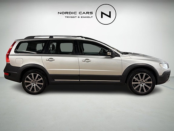 Volvo XC70 5 of 25
