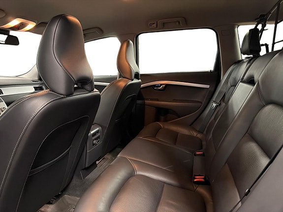 Volvo XC70 10 of 25