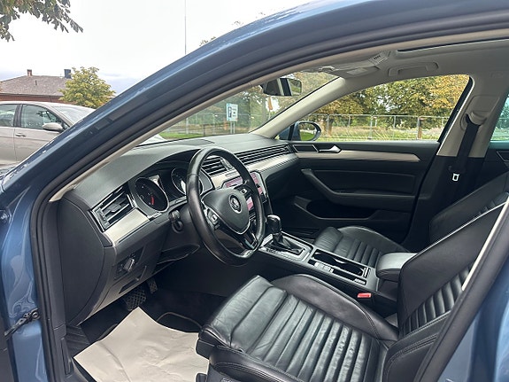 Volkswagen Passat 6 of 17