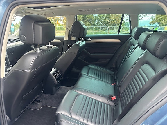 Volkswagen Passat 8 of 17
