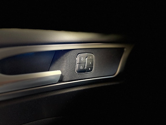 Ford Mondeo 14 of 27