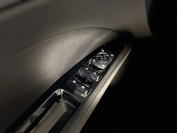 Ford Mondeo 15 of 27