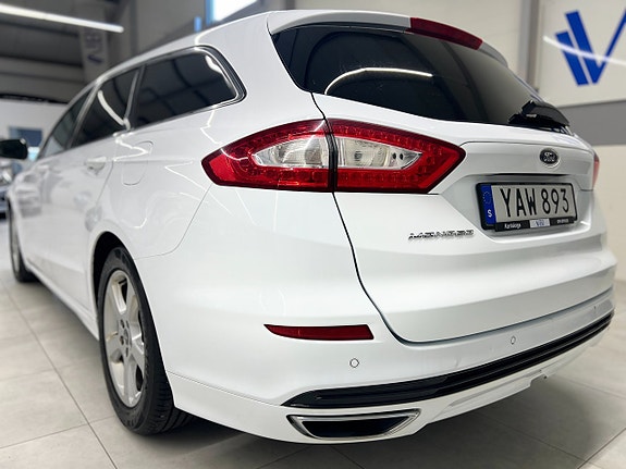 Ford Mondeo 4 of 27