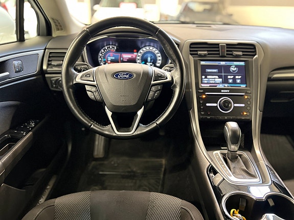 Ford Mondeo 12 of 27