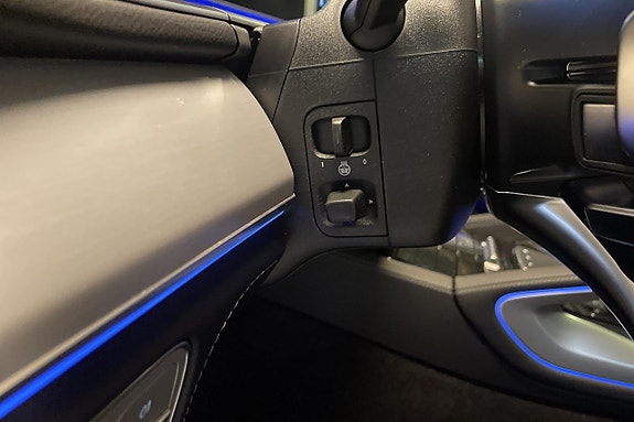 Mercedes-Benz GLE53 16 of 21